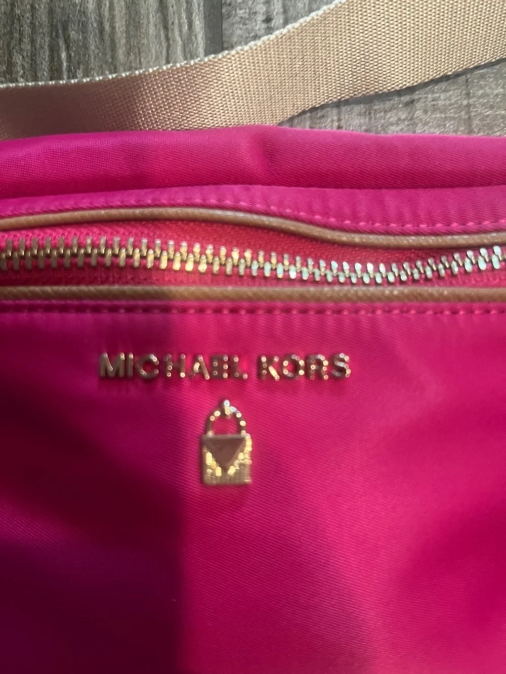 NWOT Michael Kors Hot Pink Nylon Belt Bag with Neutral Strap
